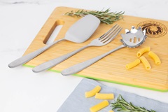 4_Royal Prestige 3-Piece Complementary Serving Set_Lifestyle Image